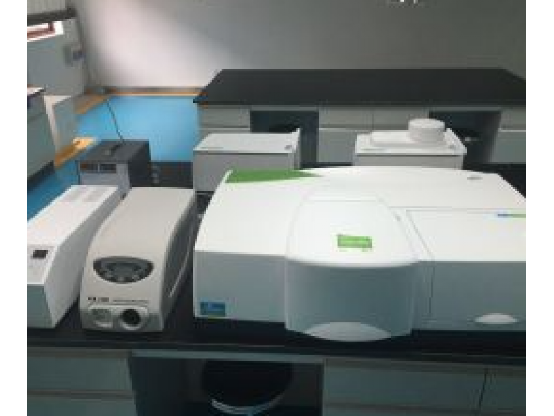 原位（變溫）紫外光譜